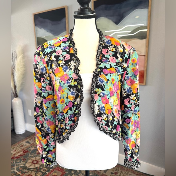 Vintage Jackets & Blazers - Vintage Platinum Floral Multicolor Cropped Jacket